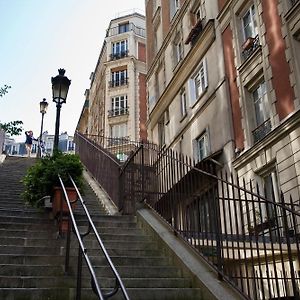 Duplex De Charme Au Coeur De Montmartre